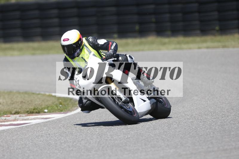 /15 22.05.2026  Plüss Moto Sport  Discover the Bike ADR /Gruppe rot - Race 3/383